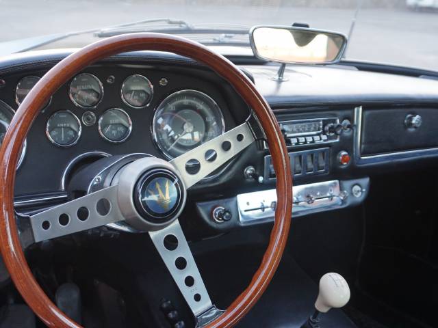 Maserati Mistral 3700