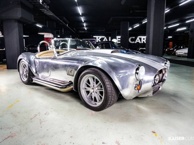 AC Cobra 427