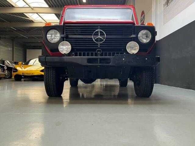 Mercedes-Benz 230 GE (SWB)