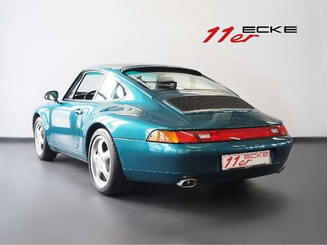 Porsche 911 Carrera