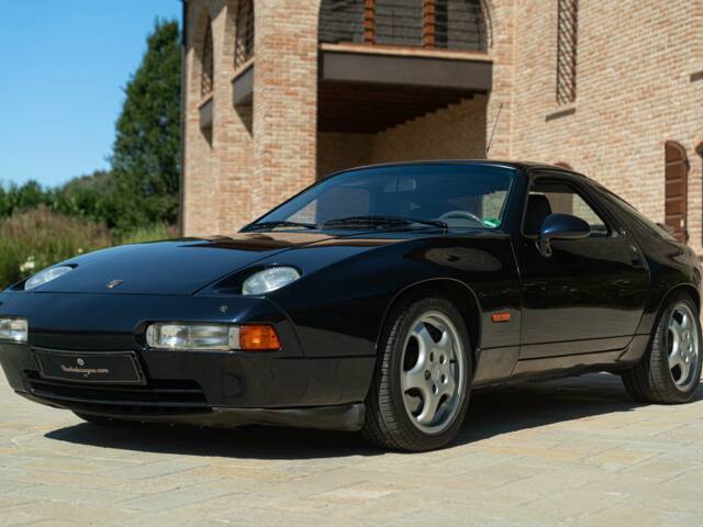 Afbeelding 1/50 van Porsche 928 GTS (1992)