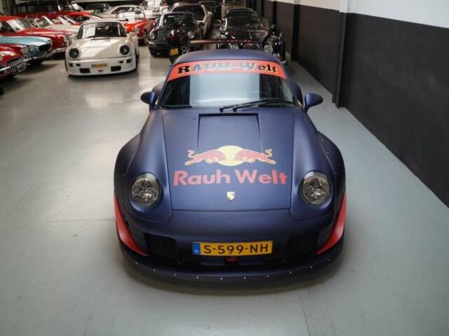 Porsche 911 Carrera
