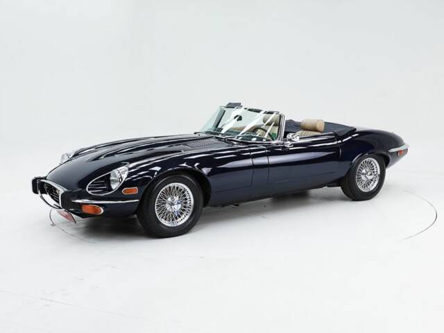 Image 1/15 of Jaguar E-Type V12 (1973)