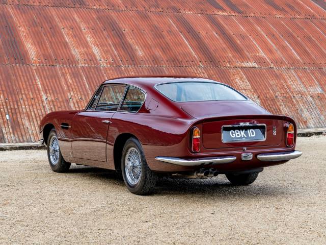 Aston Martin DB 6 Classic Cars For Sale - Classic Trader