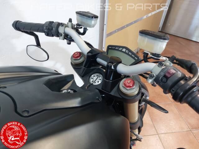 Ducati 848 EVO