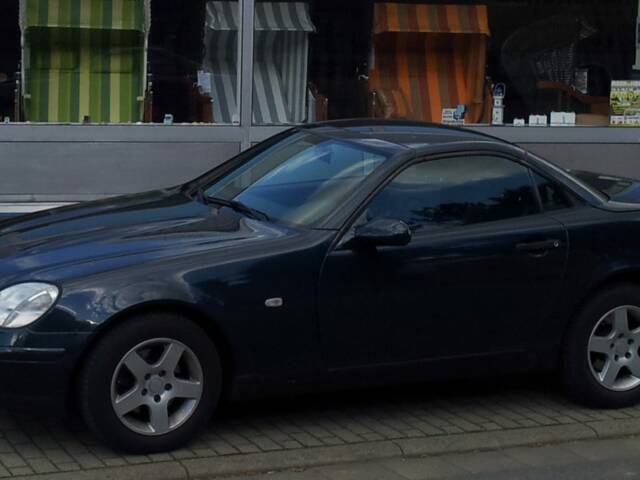 Image 1/6 de Mercedes-Benz SLK 200 (1998)