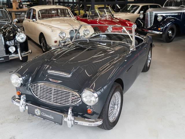 Austin-Healey 100/6 (BN6)