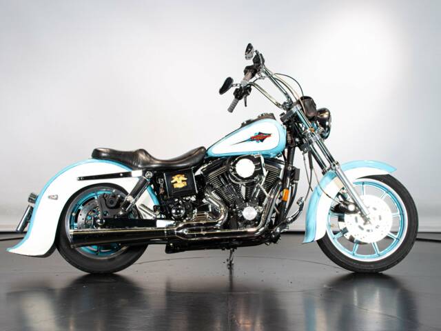 Harley-Davidson Dyna Glide Custom