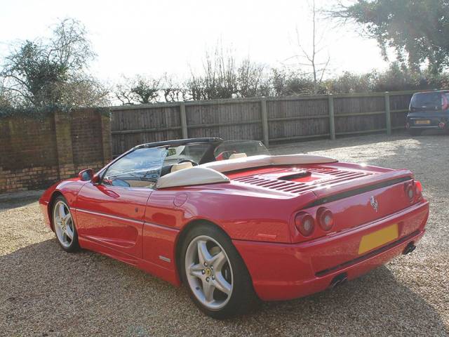 Ferrari F 355 Spider