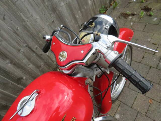 Moto Guzzi Stornello 125