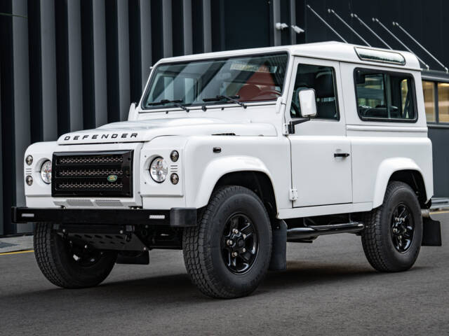 Immagine 1/66 di Land Rover Defender 90 TD4 (2007)