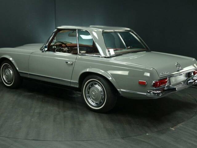 Mercedes-Benz 250 SL