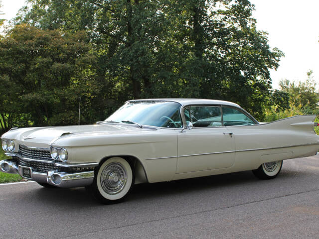 Cadillac Coupe DeVille