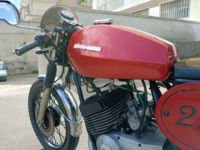 Moto Guzzi 254