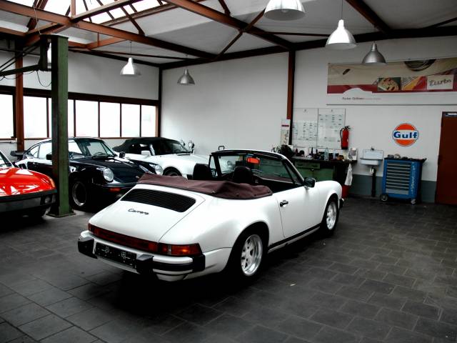 Porsche 911 Carrera 3.2