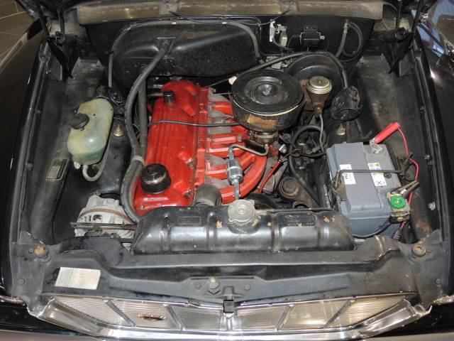 Chrysler Valiant V200 AMAG
