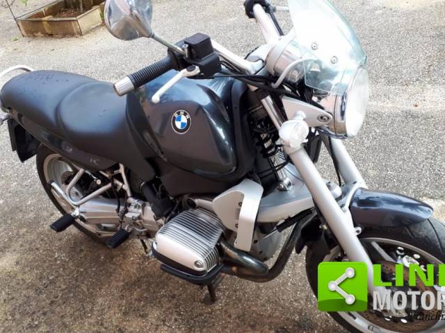 Imagen 1/3 de BMW DUMMY (2000)