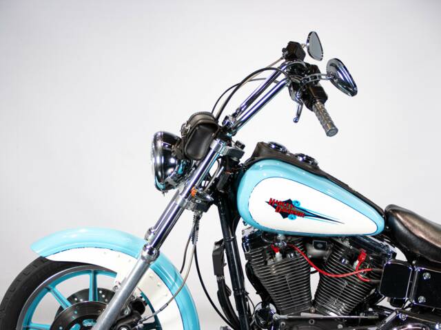 Harley-Davidson Dyna Glide Custom
