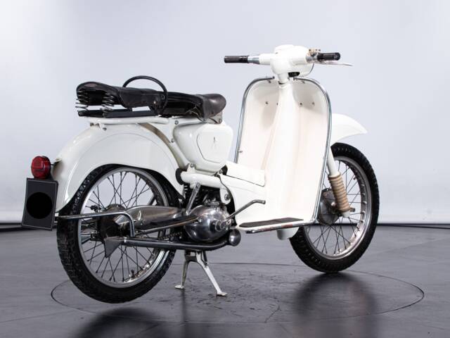 Aermacchi Zeffiro 125