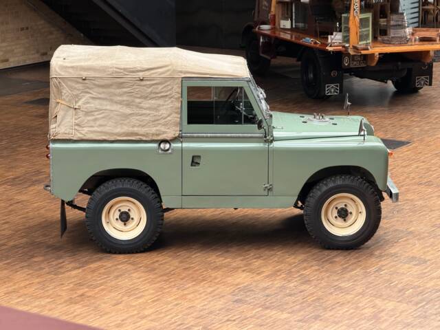 Land Rover 88