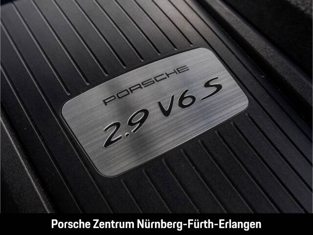 Porsche Macan S