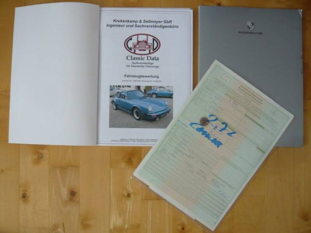 Porsche 911 Carrera 2.7