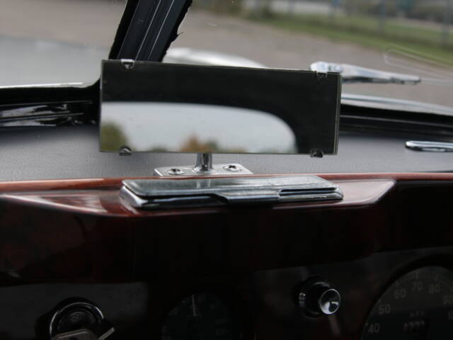 Jaguar XK 120 FHC