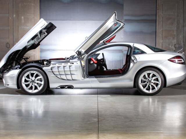 Mercedes-Benz SLR McLaren
