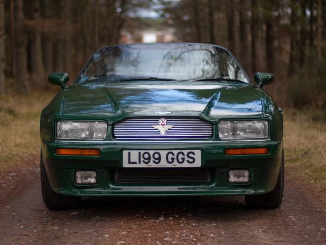 Aston Martin Virage Volante