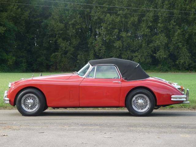 Jaguar XK 150 DHC
