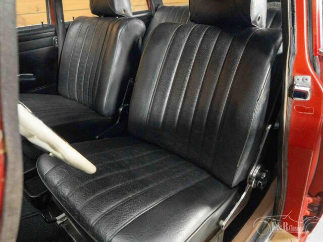 Mercedes-Benz 230 S