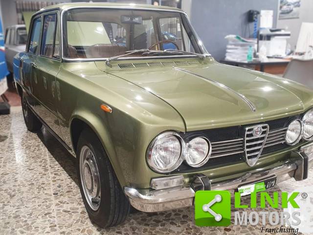 Alfa Romeo Giulia 1600 Super Biscione