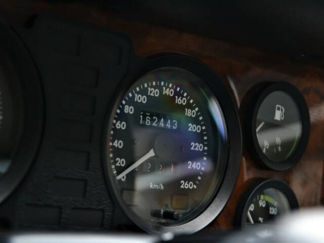 Jaguar XJ 12