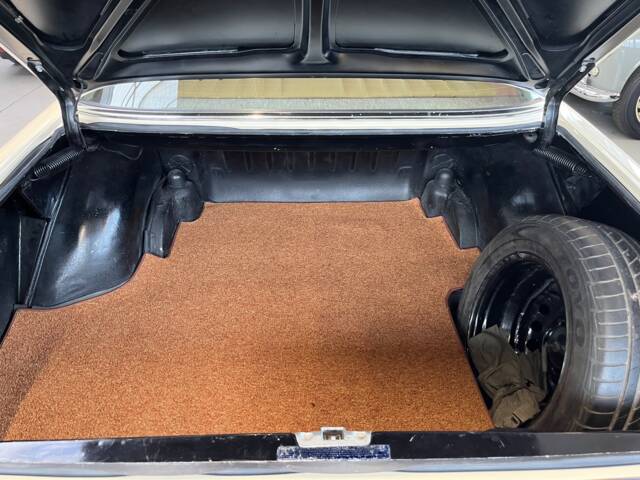 Mercedes-Benz 280 CE