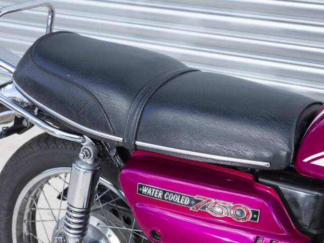 Suzuki GT 750