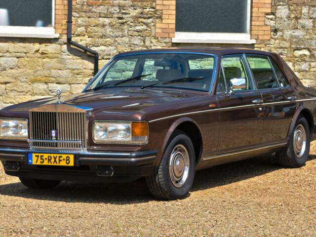 Immagine 1/50 di Rolls-Royce Silver Spirit (1986)