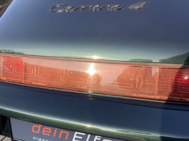 Porsche 911 Carrera 4
