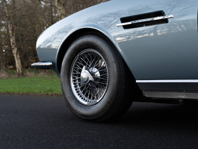 Aston Martin DBS Vantage