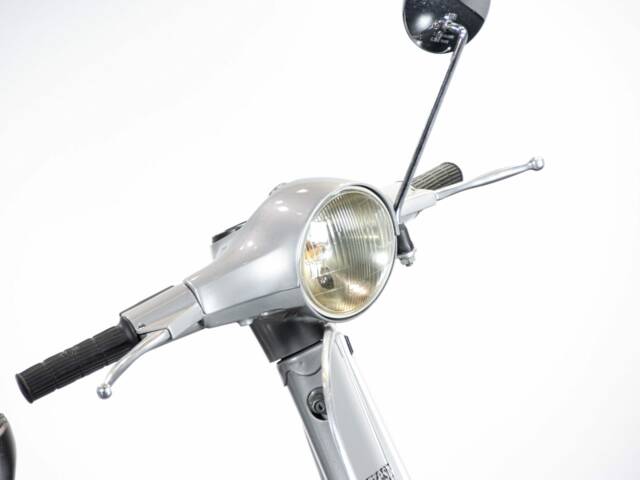 Piaggio Vespa P 200 E