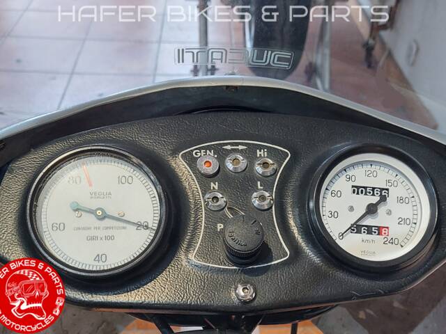 Ducati 900 SS