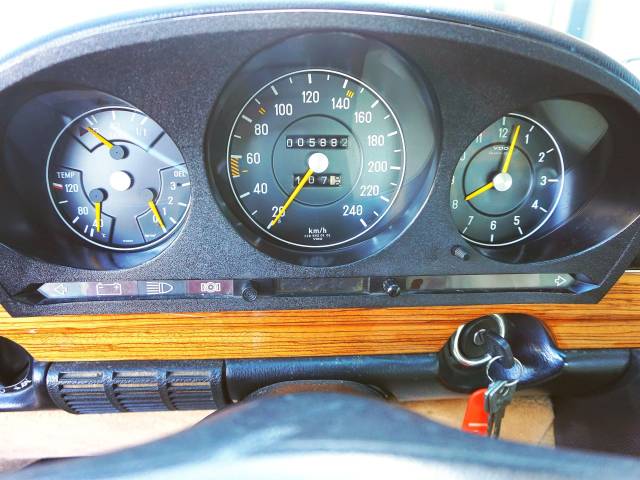 Mercedes-Benz 280 SE