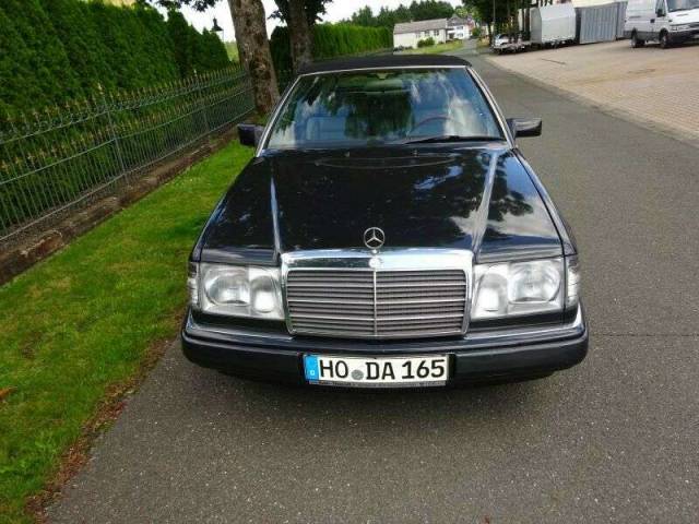 Mercedes-Benz E 320