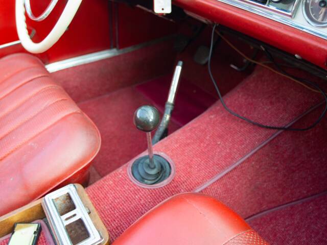 Mercedes-Benz 230 SL