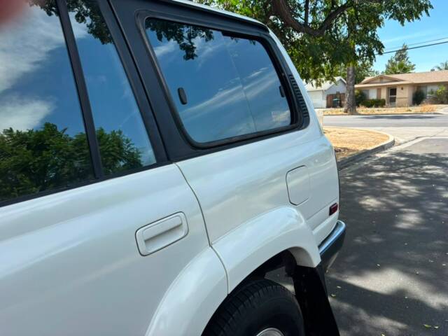 Toyota Land Cruiser J80