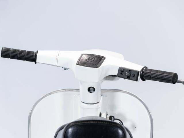 Piaggio Vespa 50 N Special