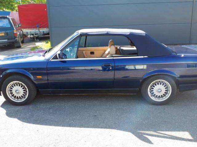 BMW 325i