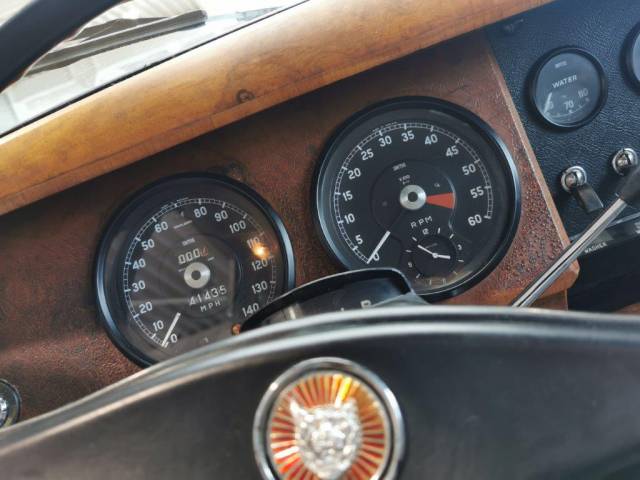 Jaguar Mk II 3.8