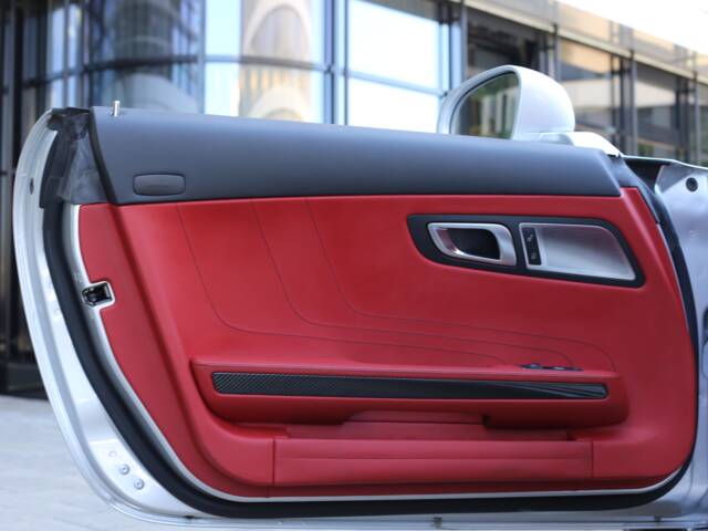 Mercedes-Benz SLS AMG Roadster