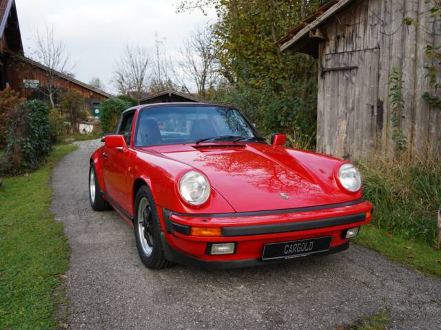 Imagen 1/20 de Porsche 911 Carrera 3.2 (1988)