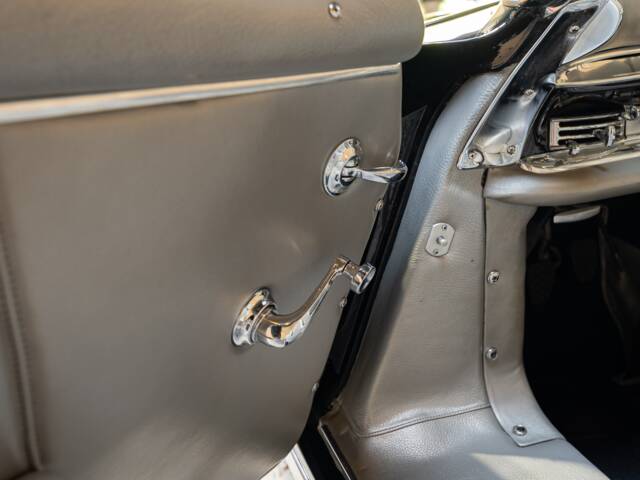 Mercedes-Benz 300 SL Roadster